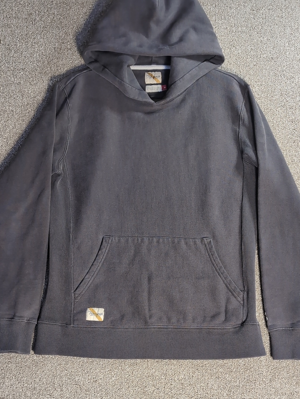 Tracksmith Trackhouse Heavyweight Hoodie Size Medium in Charcoal Gray